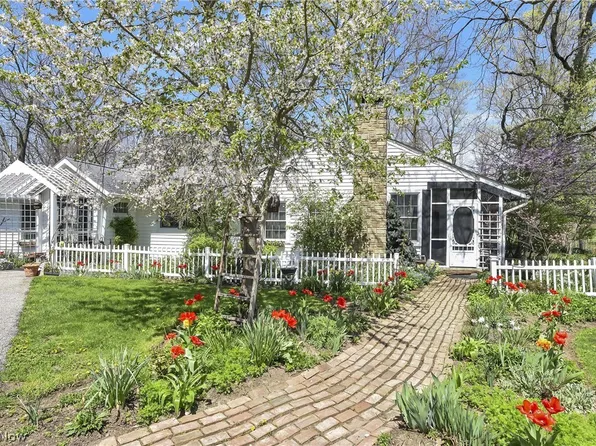 4004 Cook Rd, Medina, OH 44256