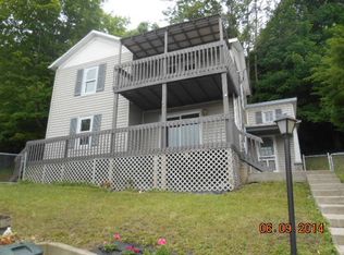 262 John St, Aurora, IN 47001