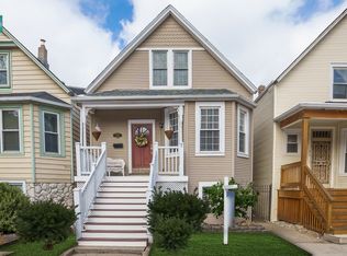 1658 W Bryn Mawr Ave, Chicago, IL 60660