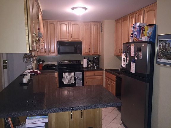 2nd image of 1636 N Wells St APT 2703