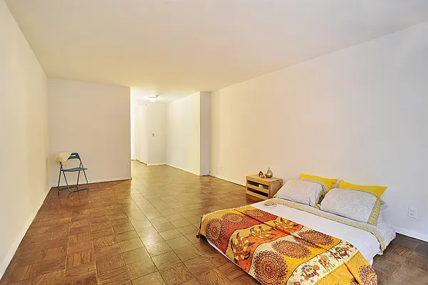 Rented by Corcoran | media 12