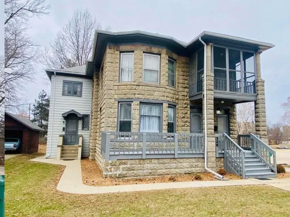 320 N Sherman Ave #3, Macomb, IL 61455