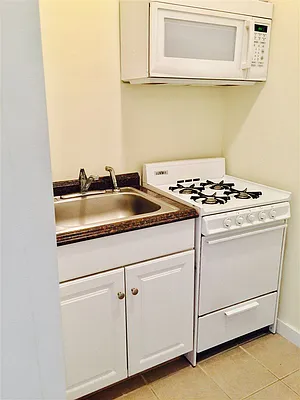 Rented by Keller Williams City Life Realty | media 4