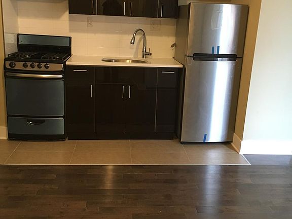 2nd image of 509 S 42nd St APT 2M