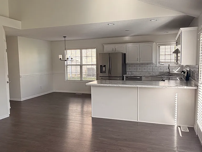 9527 Acacia Psge — Photo 23