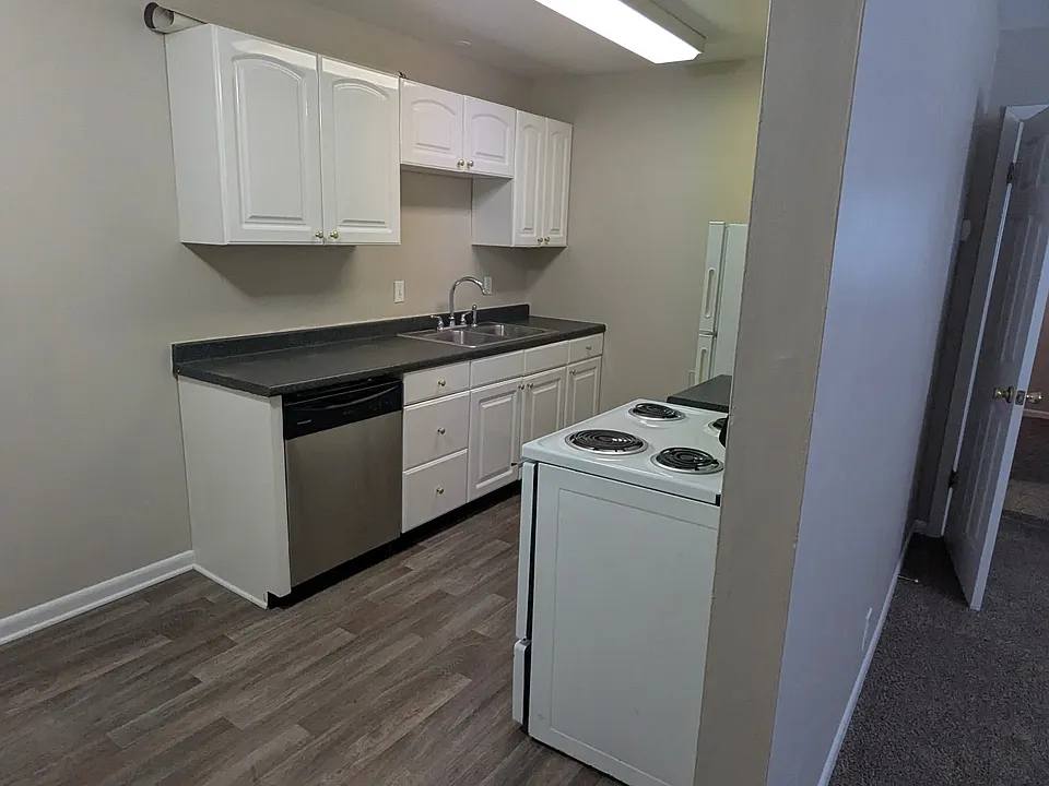 East Lake Apartments
