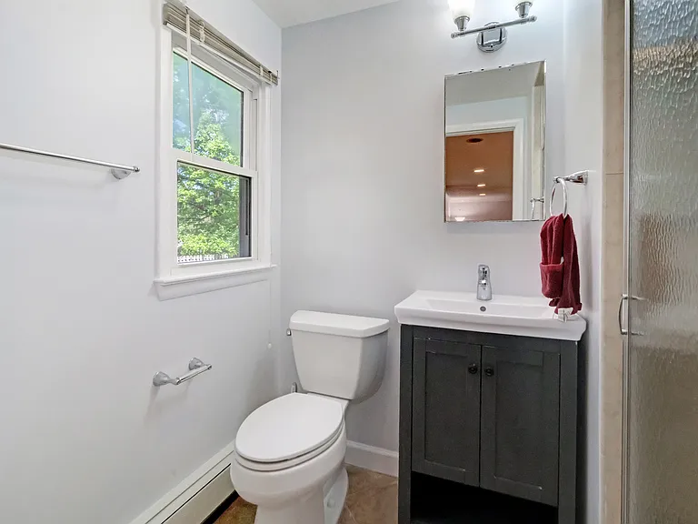 2 Langtree Dr — Photo 16