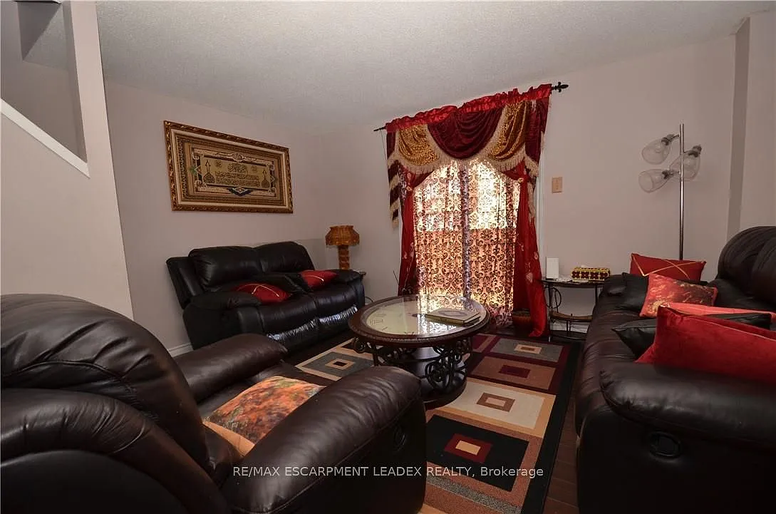 2 bed, $2,100 — Photo 3