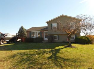 105 Circle Dr, Hanover, PA 17331