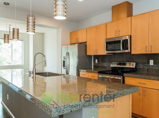 2800 SW Bataan St, Seattle, WA 98126