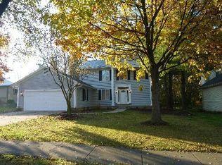 2777 Bayberry Dr, Waterford, MI 48329