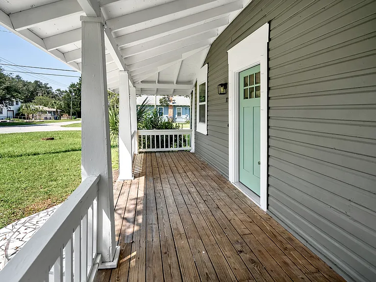 107 W Virginia Ave — Photo 13