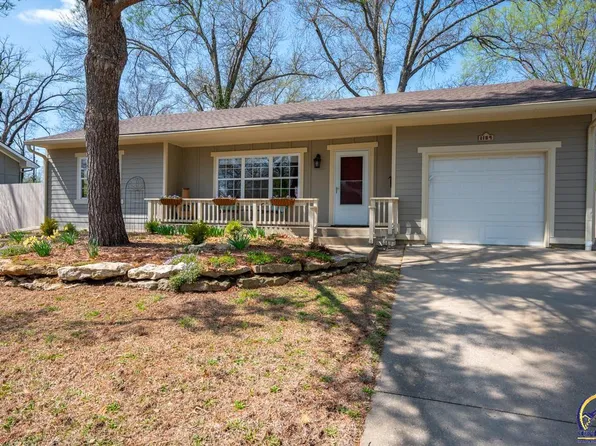 1109 Sunset Dr, Lawrence, KS 66044