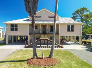 10452 Riviere Vue Dr, Biloxi, MS 39532