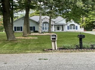 9392 Club House Dr W, Stanwood, MI