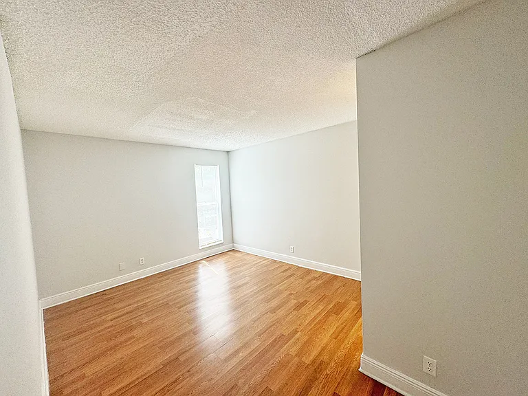 4543 Treehouse Ln #2F — Photo 2