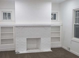 930 Helmsdale Rd, Cleveland Heights, OH 44112