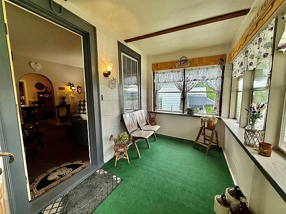 4th image of 116 N Hudson St
