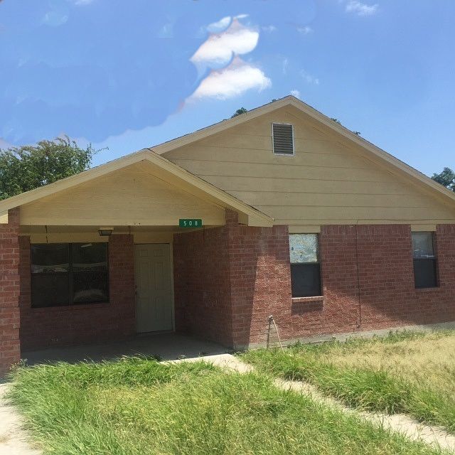 1st image of 508 Saint Mary Dr
