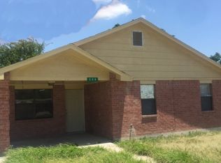 302 E Clayton St, Hebbronville, TX 78361