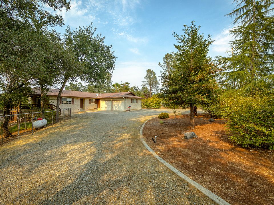 1st image of 17692 China Gulch Dr