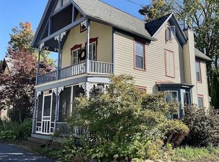 5 8th St, Round Lake, NY 12151