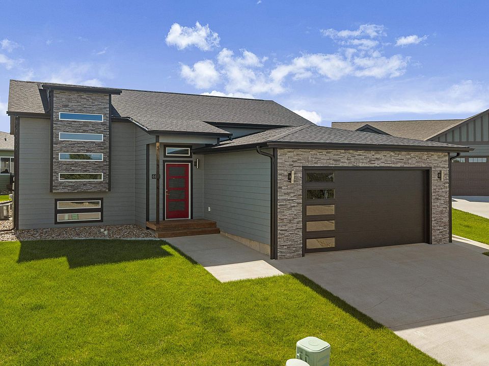 1st image of 4422 Lahinch St