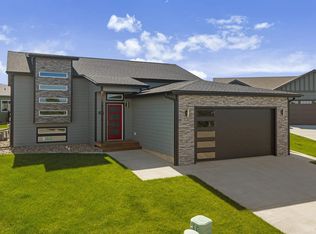 4422 Lahinch St, Rapid City, SD 57702