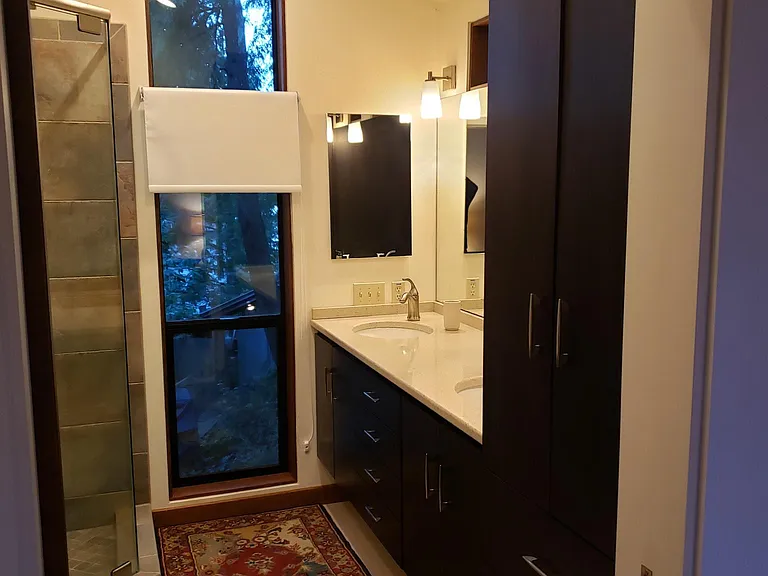 4808 E Mercer Way — Photo 12