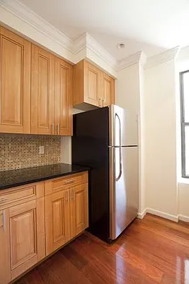 Rented by Meyerson Management | media 14