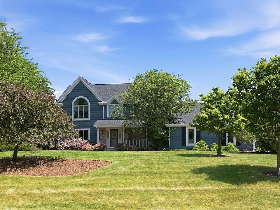 1st image of W330N5888 Cedar Bay DRIVE