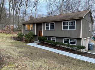 19 Ancient Hwy, East Lyme, CT 06333