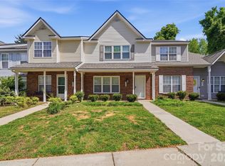 7709 Petrea Ln, Charlotte, NC 28227