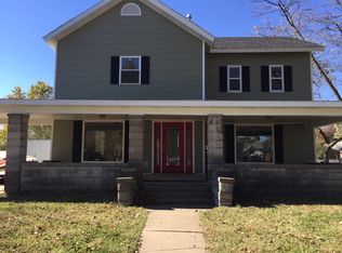322 S Washington Ave, Iola, KS 66749