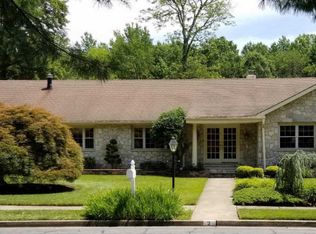 2 Logan Dr, Cherry Hill, NJ 08034