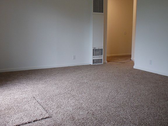 4th image of 3033 Gay Ave