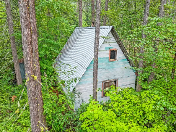 432X Bussard Lake Rd, Loon Lake, WA 99148