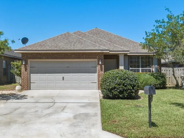 1819 Coast Ct, Gulf Breeze, FL 32563