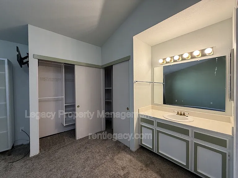 4901 Adorn Ct — Photo 13