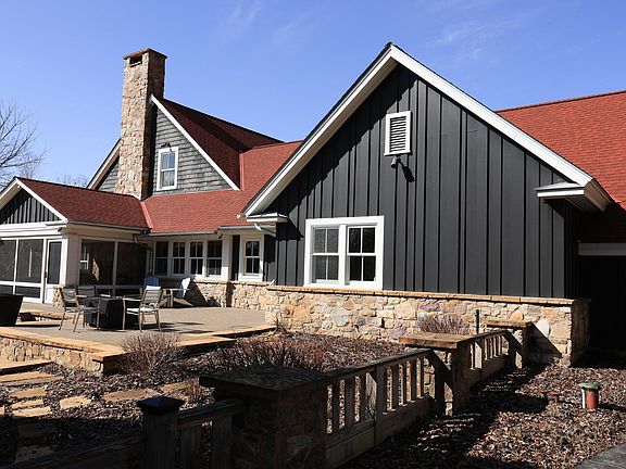 3rd image of 9350 Forest Rd