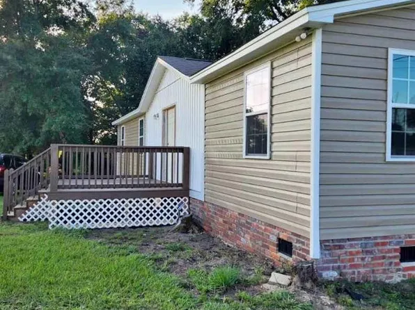 6241 Oates Hwy, Timmonsville, SC 29161
