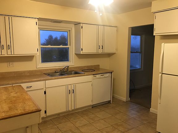 5th image of 3213 Olive Dr