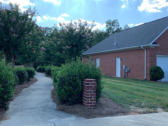 entrance to community park