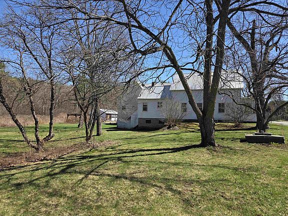 4th image of 321 Meriden Road