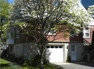 427 W Putnam Ave, Greenwich, CT 06830