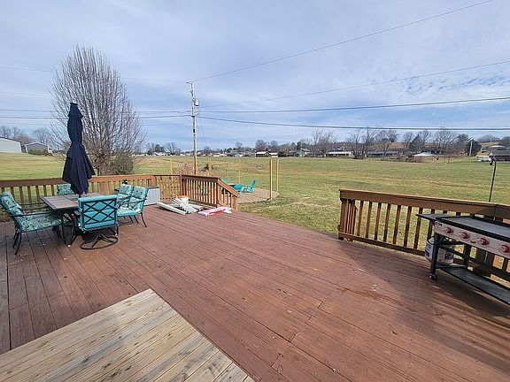 2nd image of 2219 Concord Dr