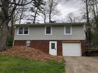 12 Eastcrest Dr, Fairview, NC 28730