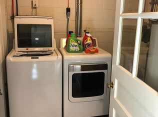 402 S Illinois Ave, Martinsburg, WV