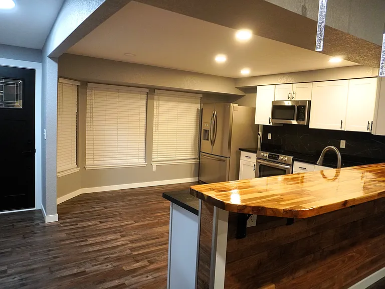 1230 Rockrose Ct SE — Photo 5