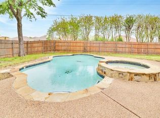 1101 Woodland Park Dr, Garland, TX 75040
